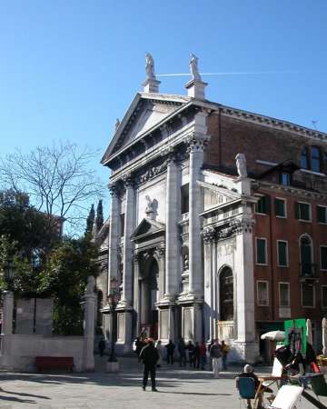 Presentación de Música Clásica en una iglesia en el centro de Venecia